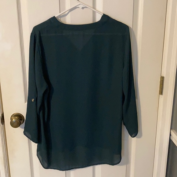 Maurices Hunter Green 3/4 Sleeved Blouse - Picture 4 of 4